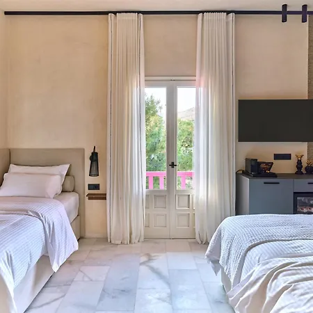 Anchorage Paros Private Retreat