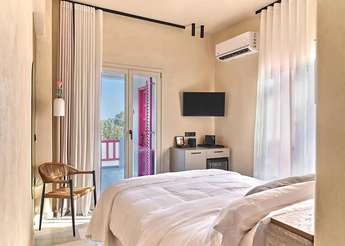 Anchorage Paros Private Retreat *